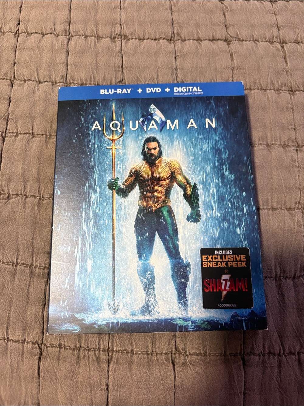 DC Aquaman Blu-ray + DVD + Digital - Blue, Gold & Green Artwork